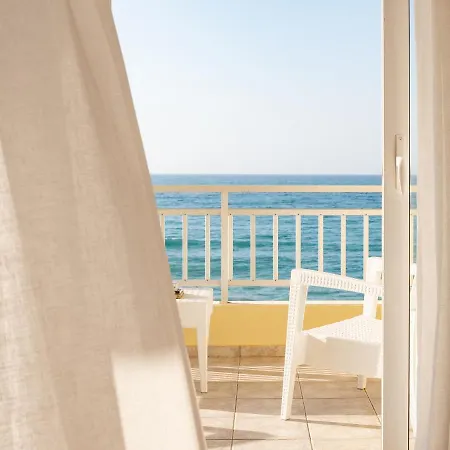Unique Seaside Apartment Resmo Dış mekan fotoğraf