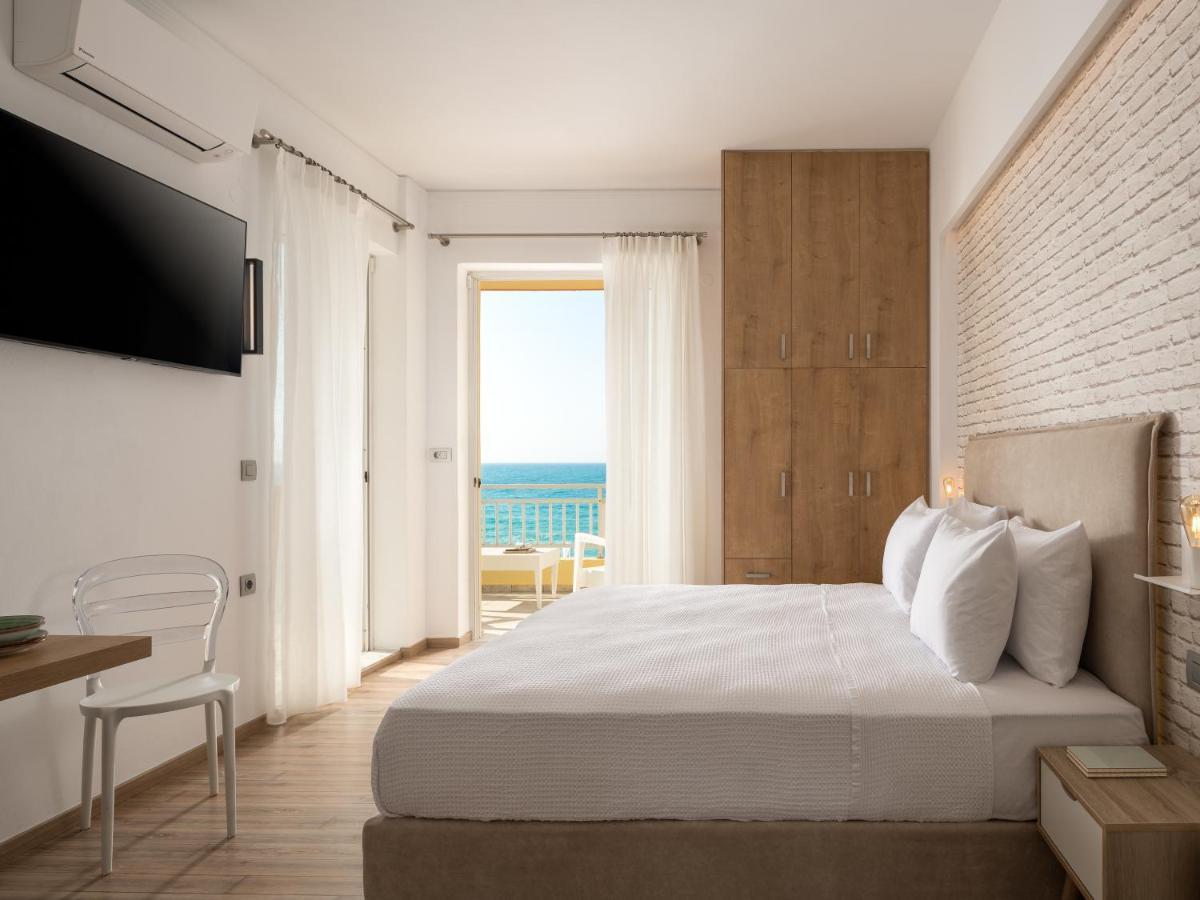 Unique Seaside